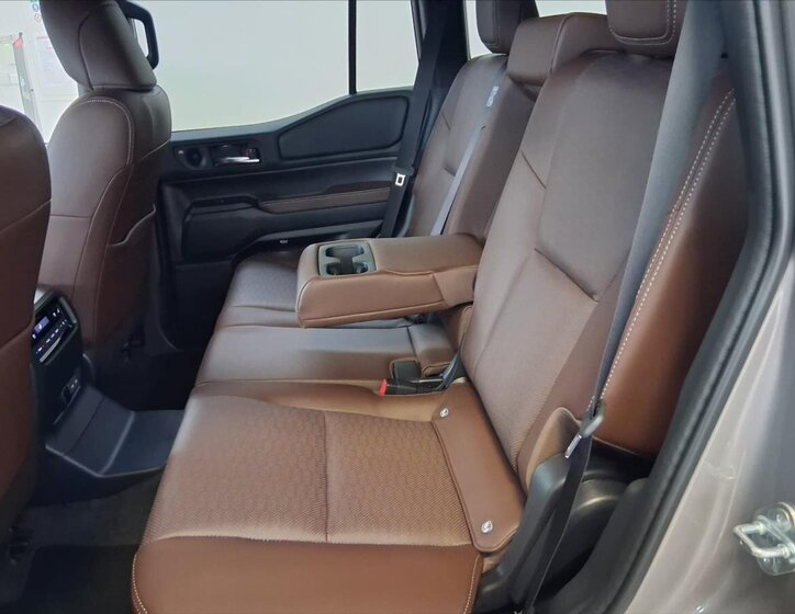 Toyota Land Cruiser SUV 2,8 l 151 kw