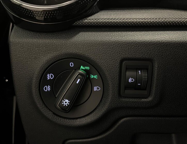 Škoda Fabia Hatchback 999,0 70 kw