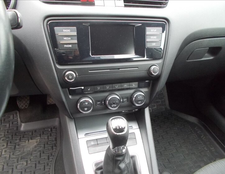 Škoda Octavia Kombi 2,0 l 110 kw