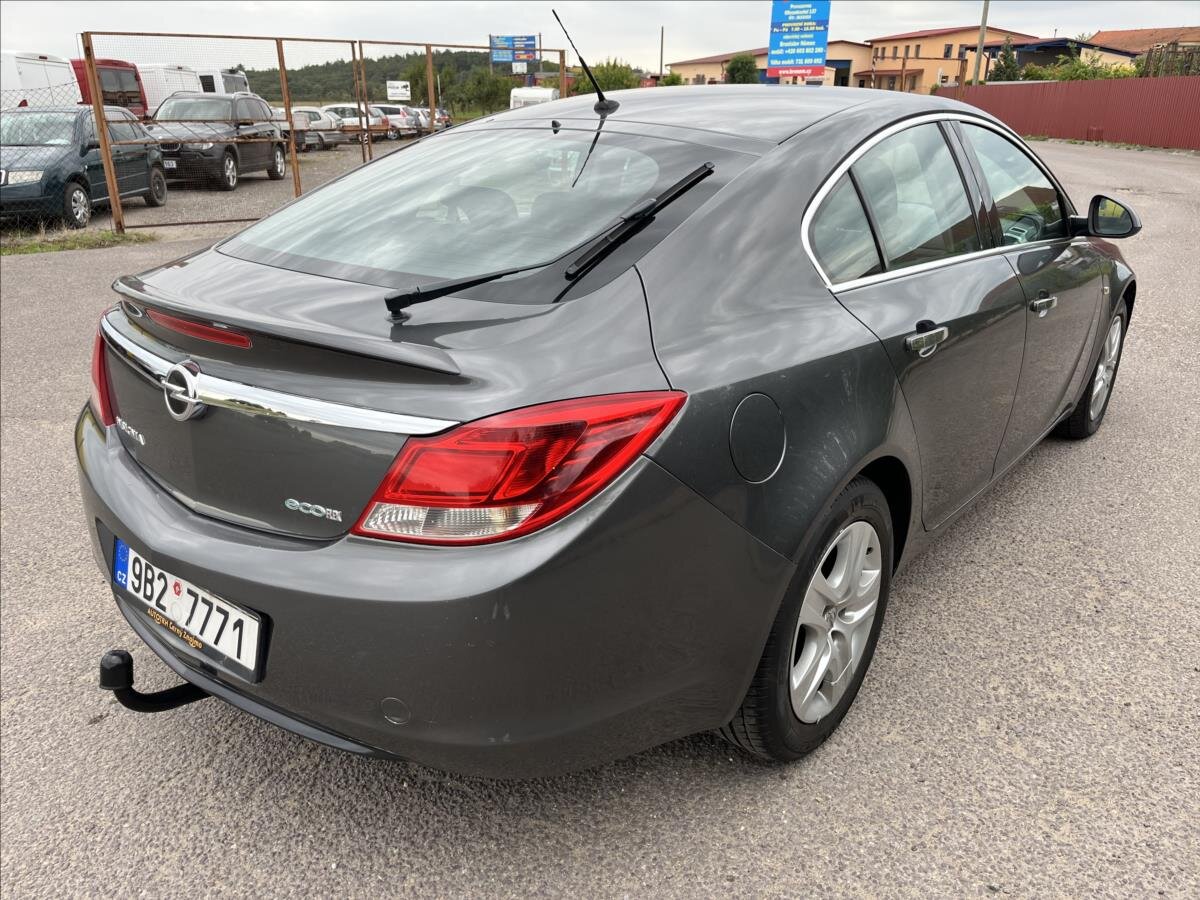 Opel Insignia Liftback 2,0 l 96 kw