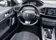 Peugeot 308 Kombi 1,5 l 96 kw