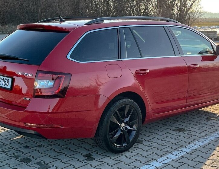 Škoda Octavia Kombi 0,0 96 kw
