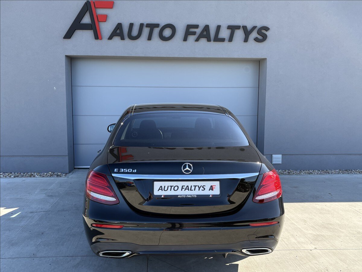 Mercedes-Benz Třídy E Sedan / Limuzína 3,0 l 190 kw