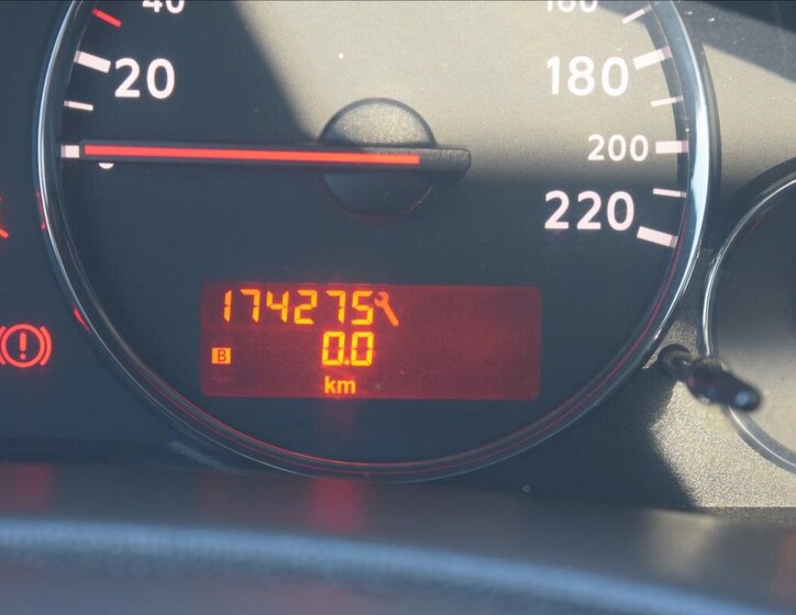 Nissan Navara Pick-up 3,0 l 170 kw