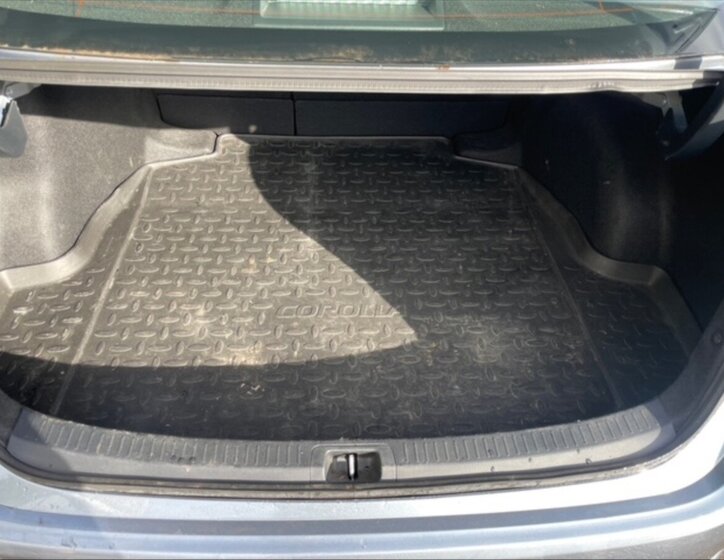 Toyota Corolla Sedan / Limuzína 1,5 l 92 kw