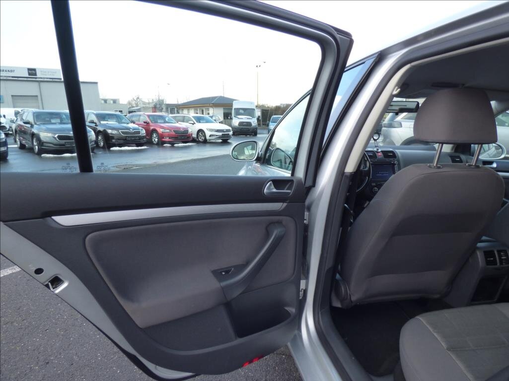 Volkswagen Golf Hatchback 1,6 l 75 kw