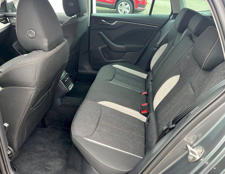 Škoda Scala Hatchback 1,0 l 85 kw