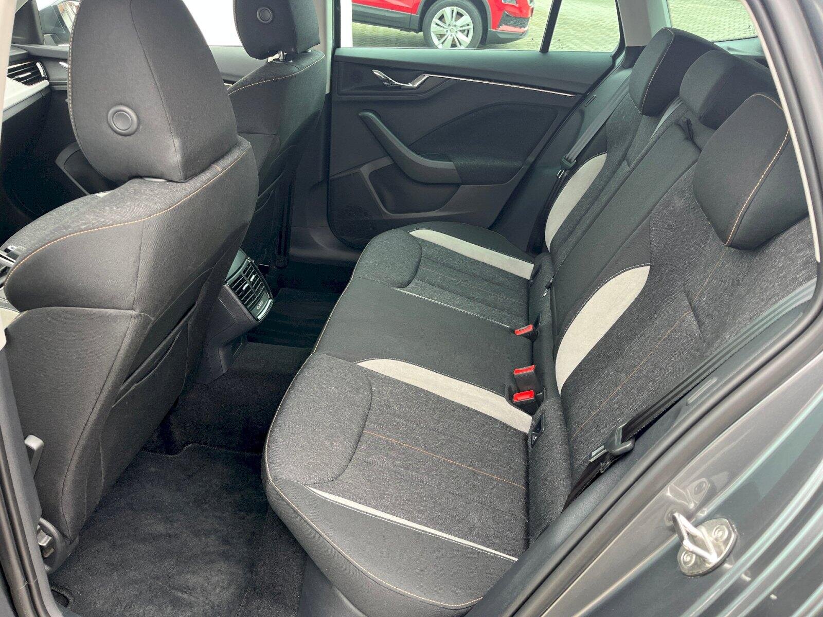 Škoda Scala Hatchback 1,0 l 85 kw