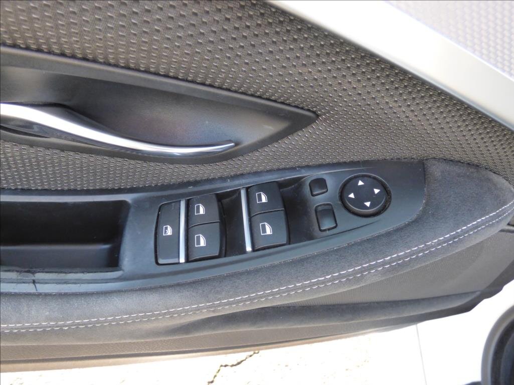 BMW Řada 5 Kombi 2,0 l 160 kw