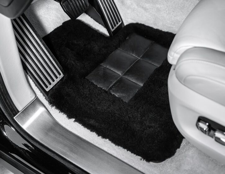 Rolls-Royce Cullinan 28