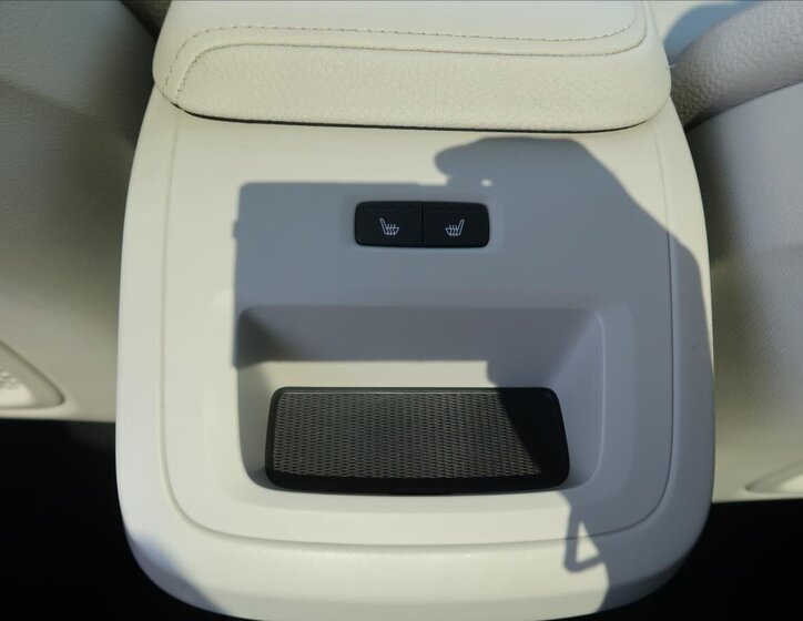 Volvo XC60 SUV / Terénní 2,0 l 145 kw