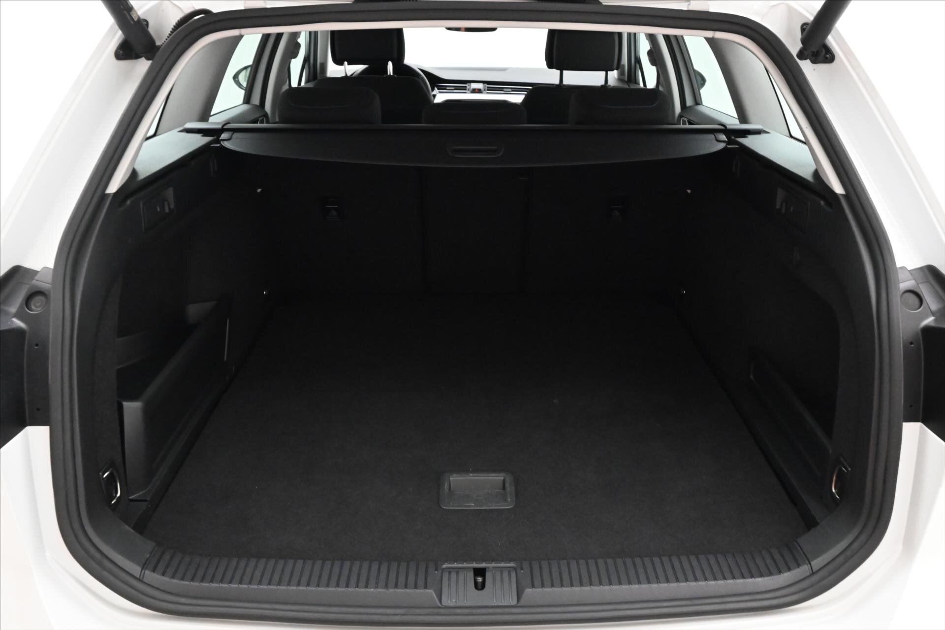 Volkswagen Passat Kombi 1,4 l 115 kw