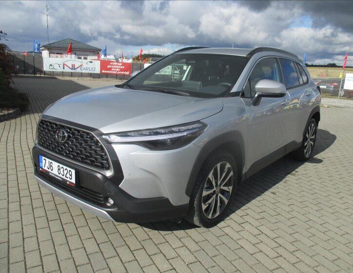 Toyota Corolla Cross 30