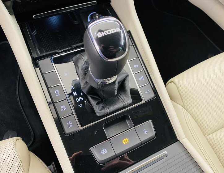 Škoda Superb Liftback 2,0 l 147 kw