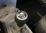 Volkswagen New Beetle 23