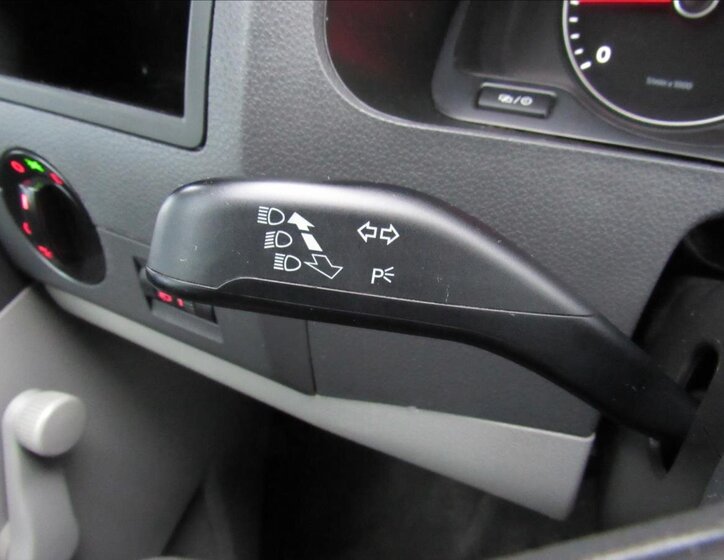 Volkswagen Transporter 18