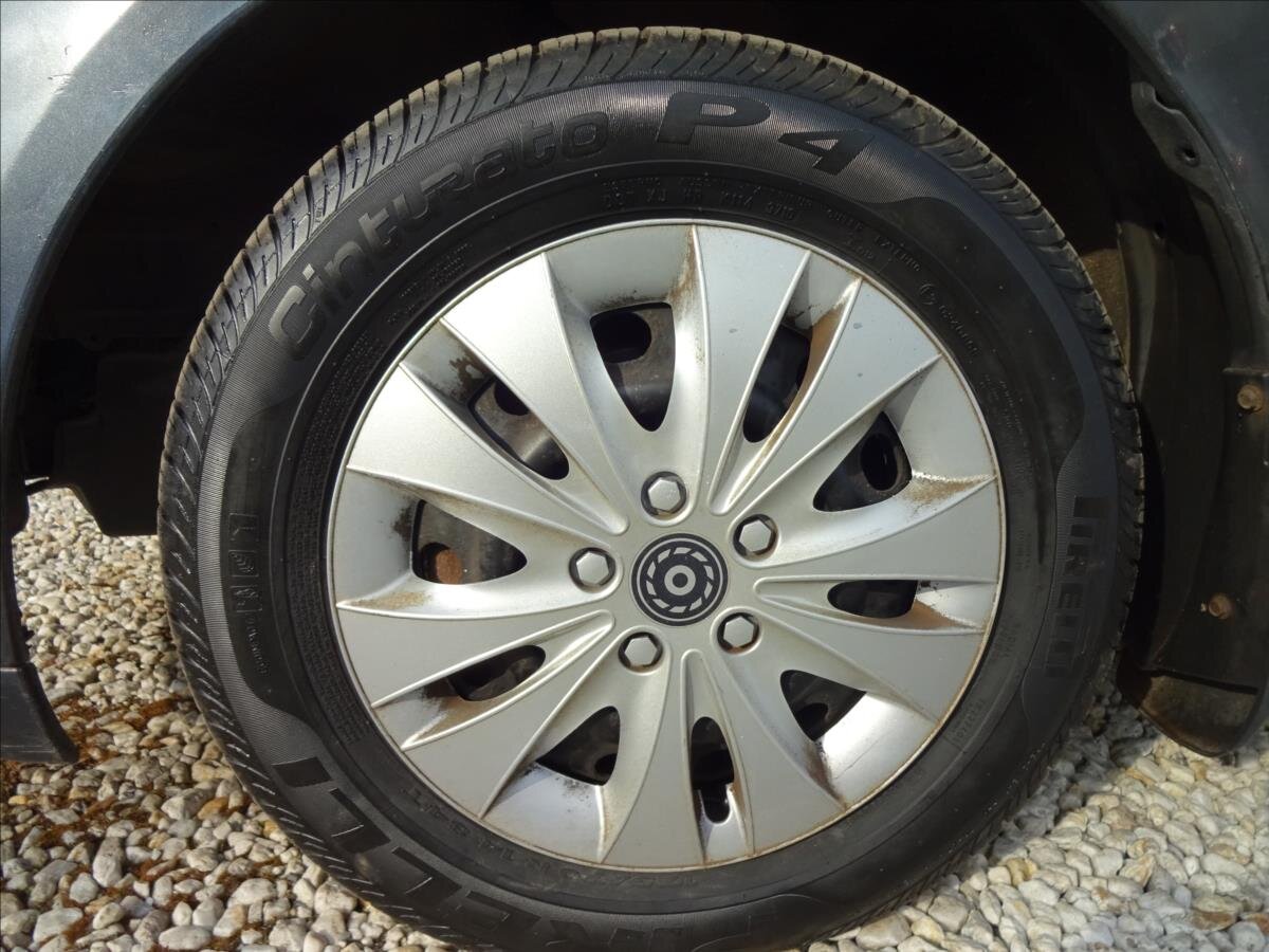 Toyota Corolla Hatchback 1,4 l 71 kw