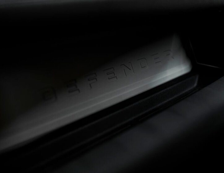 Land Rover Defender SUV / Terénní 3,0 l 294 kw