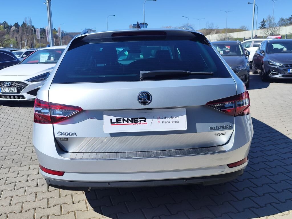 Škoda Superb Kombi 2,0 l 140 kw