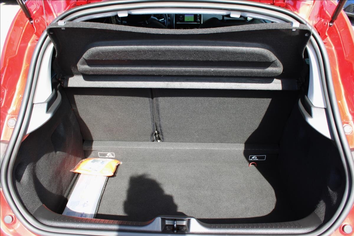 Renault Clio Hatchback 898,0 66 kw