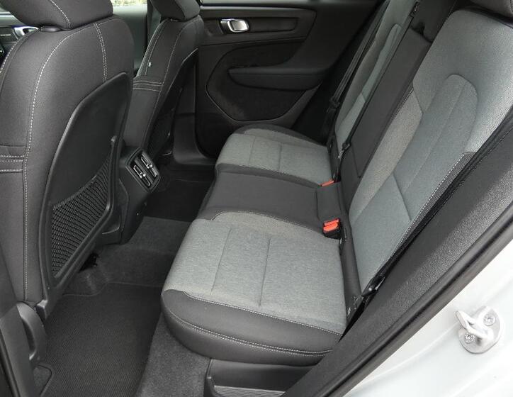 Volvo XC40 19
