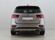 KIA Sorento 6