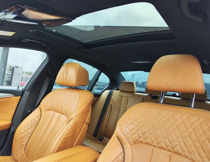 BMW Řada 5 Sedan / Limuzína 3,0 l 235 kw