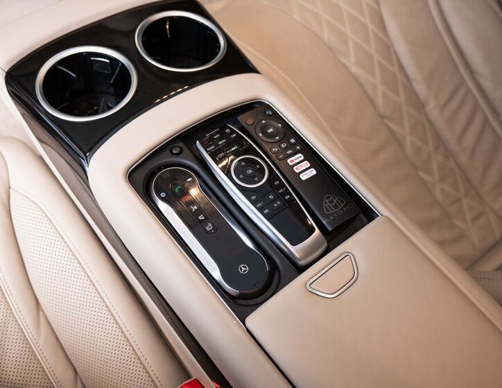 Mercedes-Benz Třídy S Sedan / Limuzína 4,0 l 345 kw