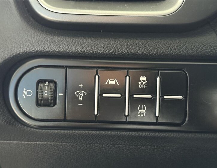 KIA Ceed Hatchback 998,0 73 kw