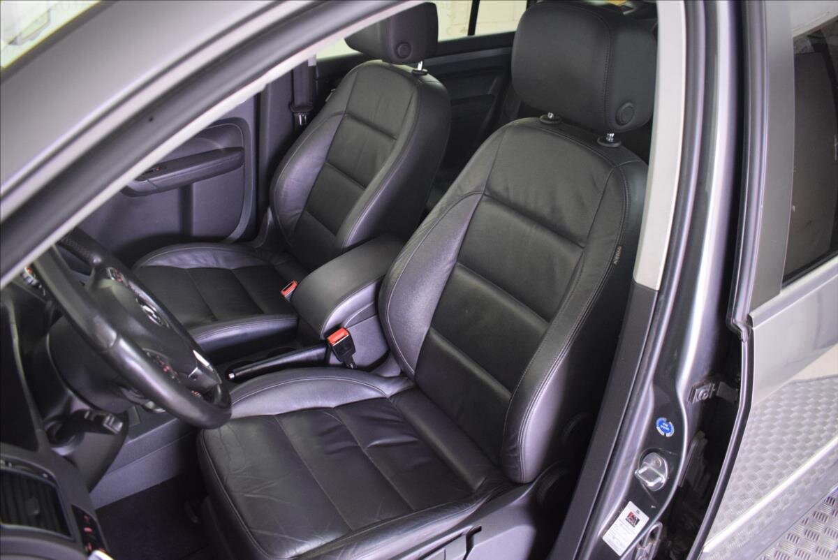 Volkswagen Touran MPV 2,0 l 103 kw