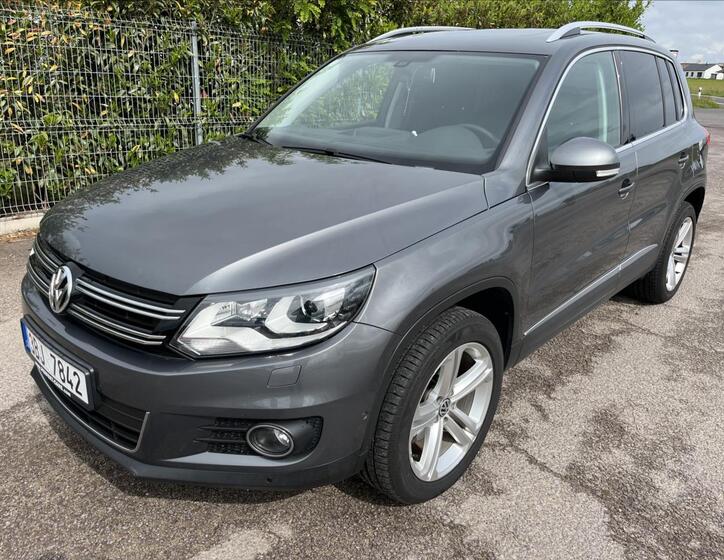 Volkswagen Tiguan 1