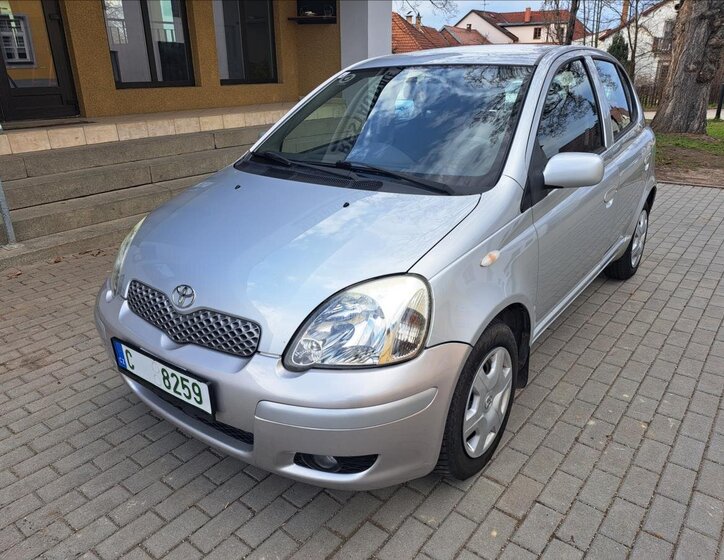 Toyota Yaris Hatchback 1,4 l 55 kw