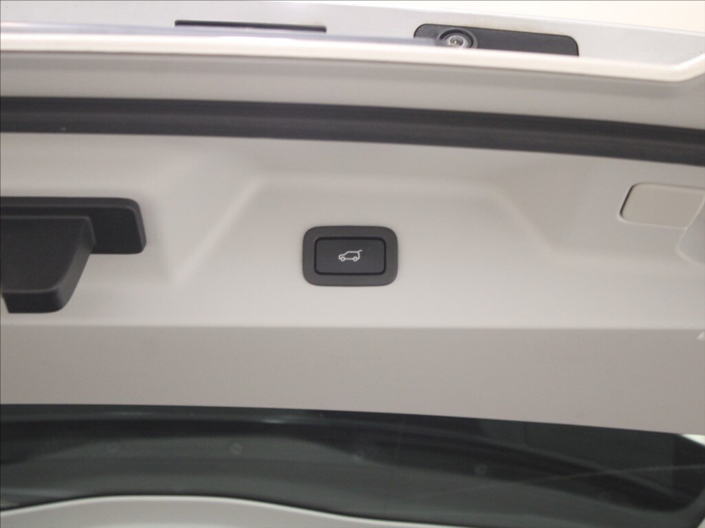 Land Rover Range Rover SUV / Terénní 3,0 l 190 kw