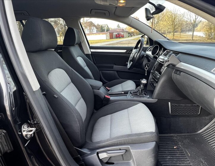 Škoda Superb Kombi 3,6 l 191 kw