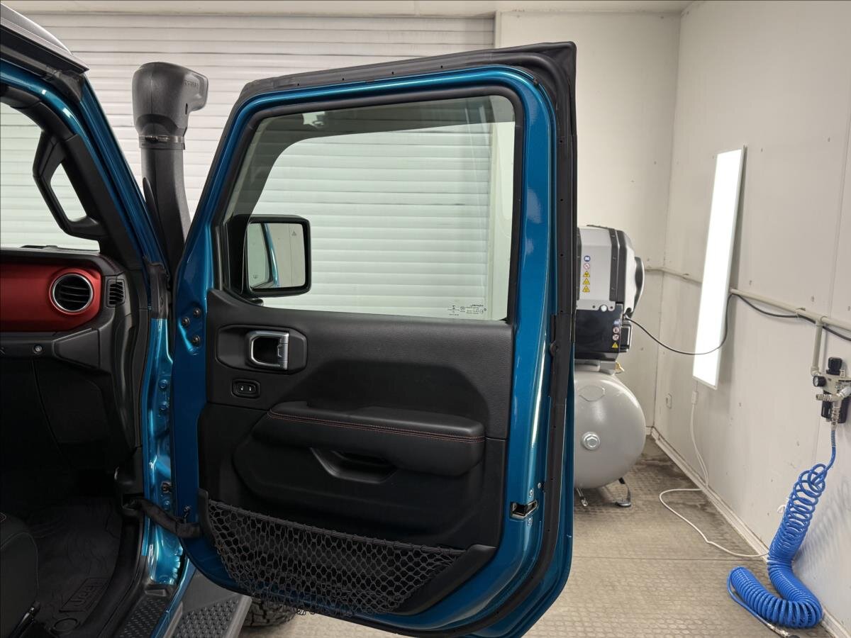 Jeep Wrangler Ostatní 2,0 l 200 kw