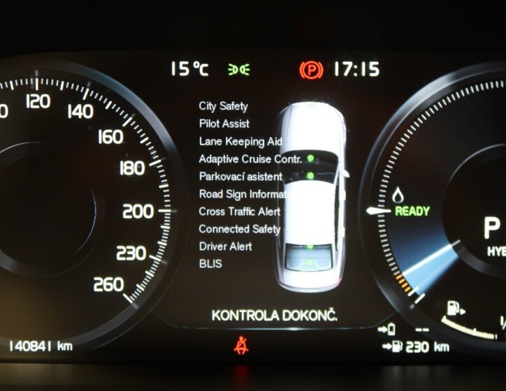 Volvo S90 Sedan / Limuzína 2,0 l 235 kw