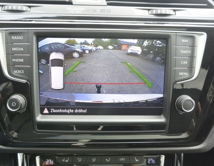 Volkswagen Touran 27