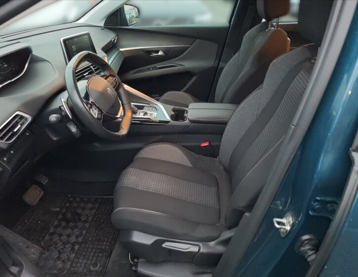 Peugeot 5008 6