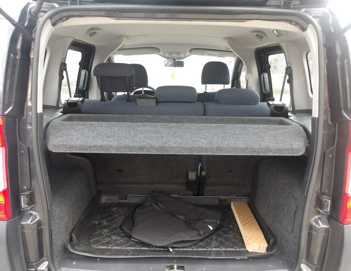 Peugeot Bipper Tepee Hatchback 1,4 l 54 kw