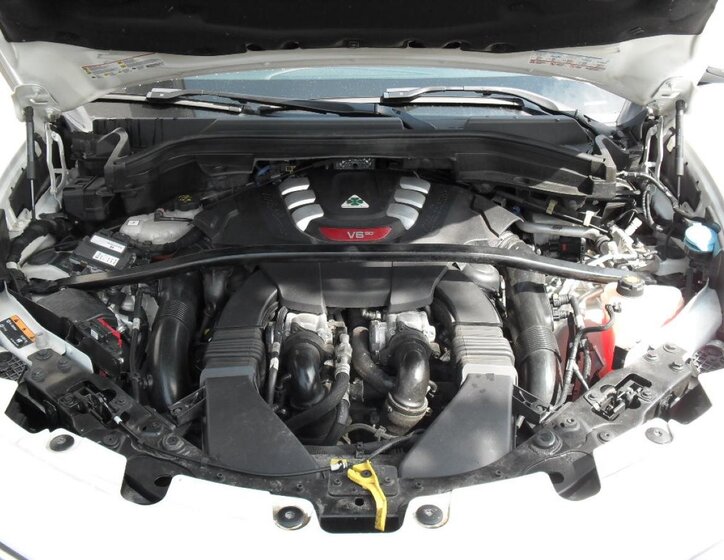 Alfa Romeo Stelvio SUV / Terénní 2,9 l 375 kw