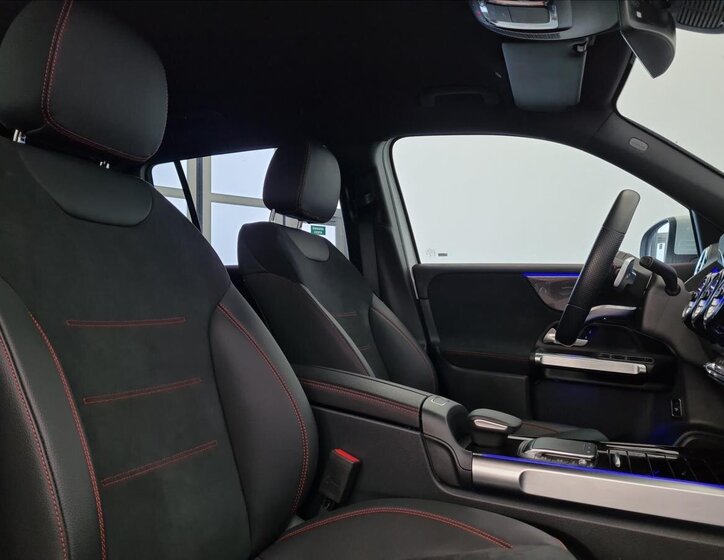 Mercedes-Benz GLB SUV 1,3 l 120 kw