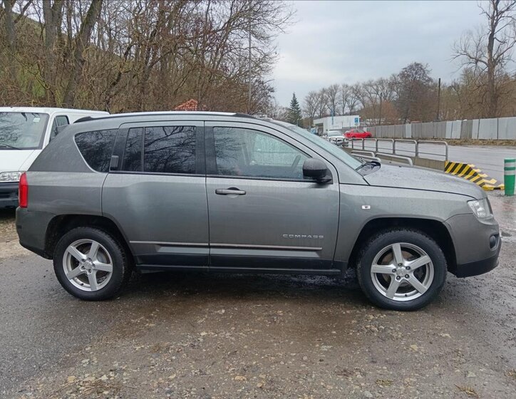 Jeep Compass Kombi 2,1 l 100 kw