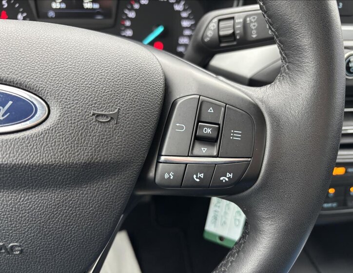 Ford Focus Kombi 999,0 92 kw