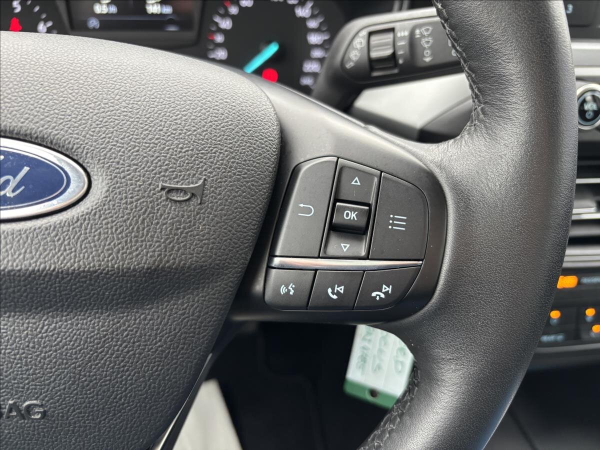 Ford Focus Kombi 999,0 92 kw