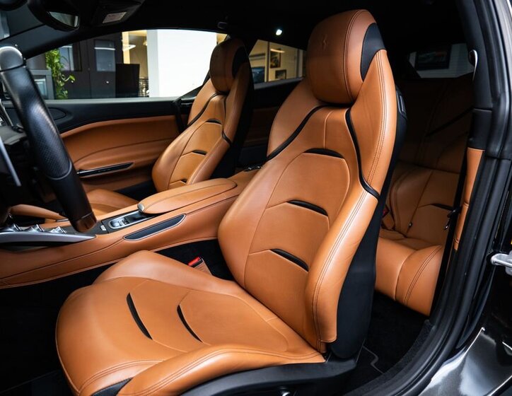 Ferrari GTC4 Lusso Kupé 6,3 l 507 kw