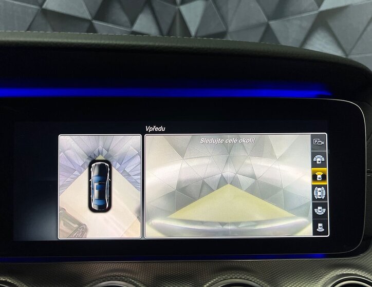 Mercedes-Benz Třídy E 16