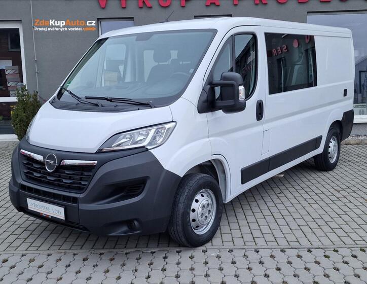 Opel Movano 1