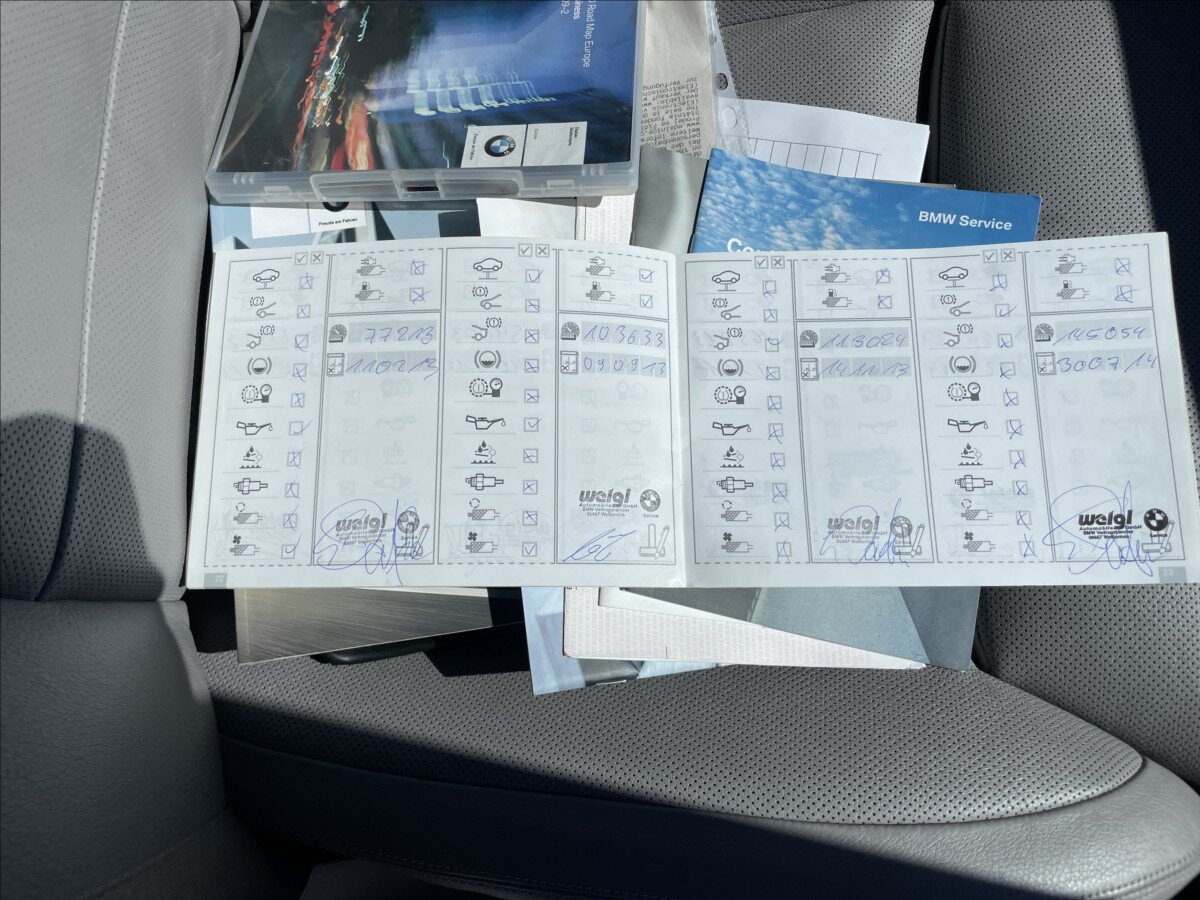 BMW Řada 5 Kombi 3,0 l 180 kw