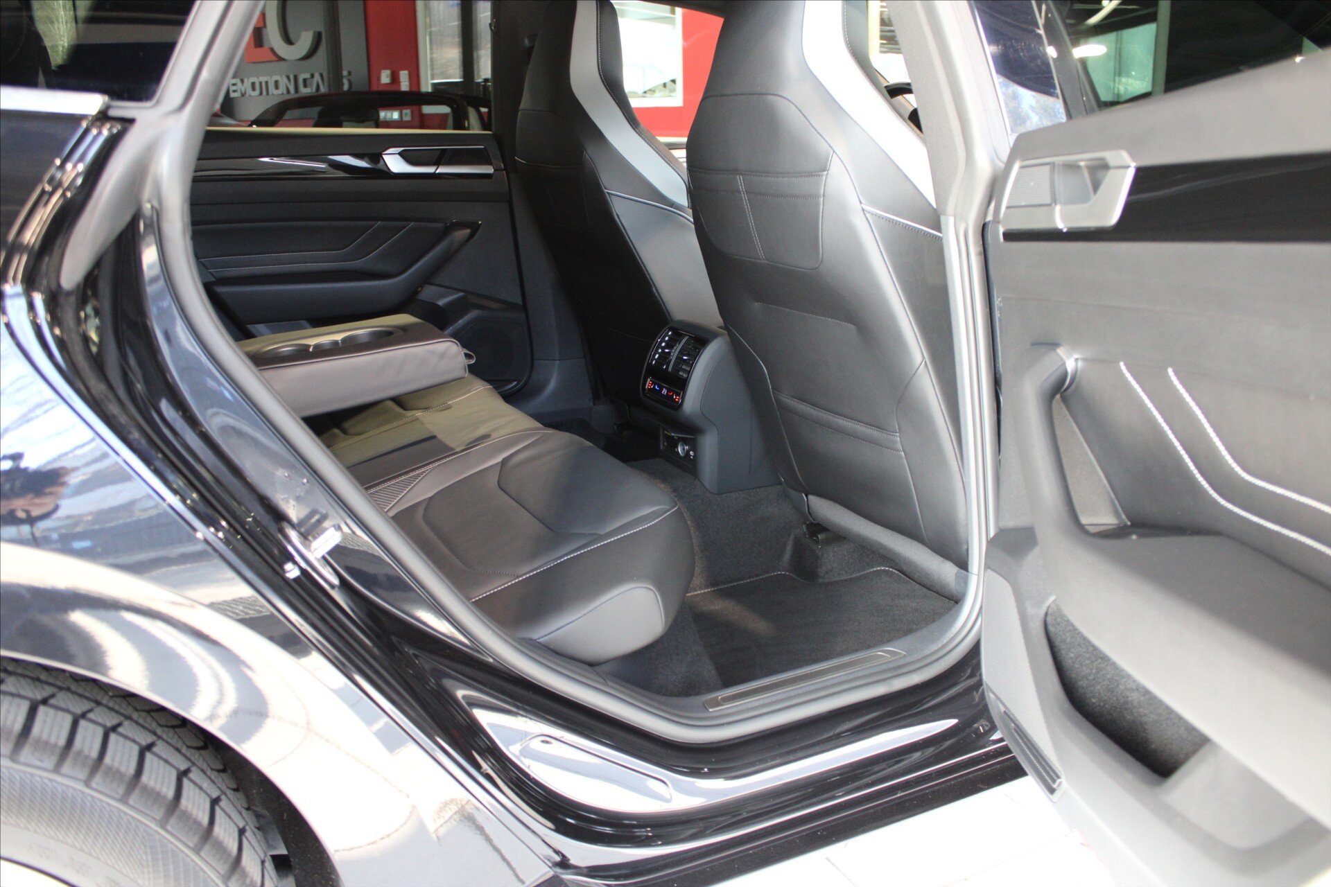 Volkswagen Arteon Kombi 2,0 l 147 kw