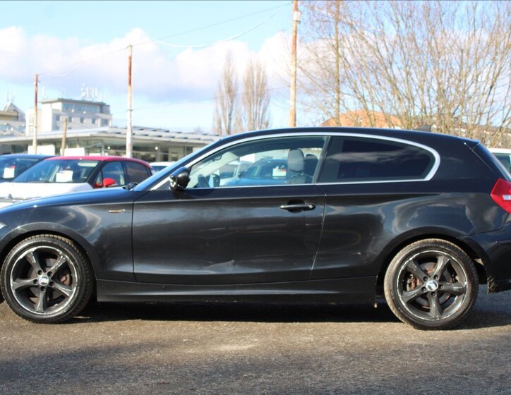BMW Řada 1 Hatchback 2,0 l 105 kw